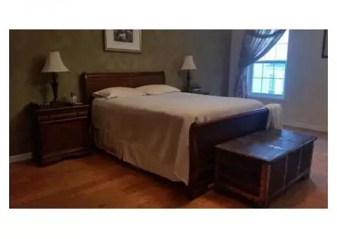 Beautiful Queen Bedroom Set